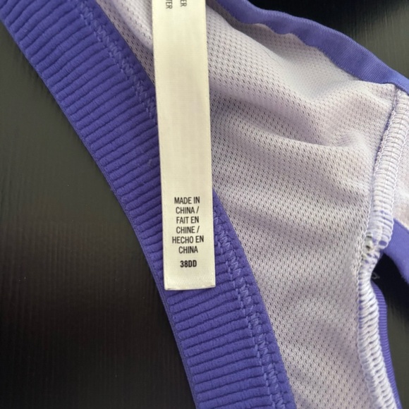 Victoria's Secret Purple Sports Bra Racerback Design - Picture 7 of 8